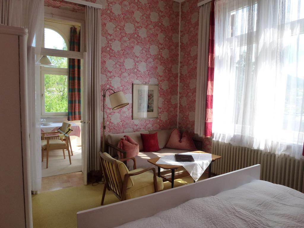 Hotel Tanneck Baden-Baden Kamer foto