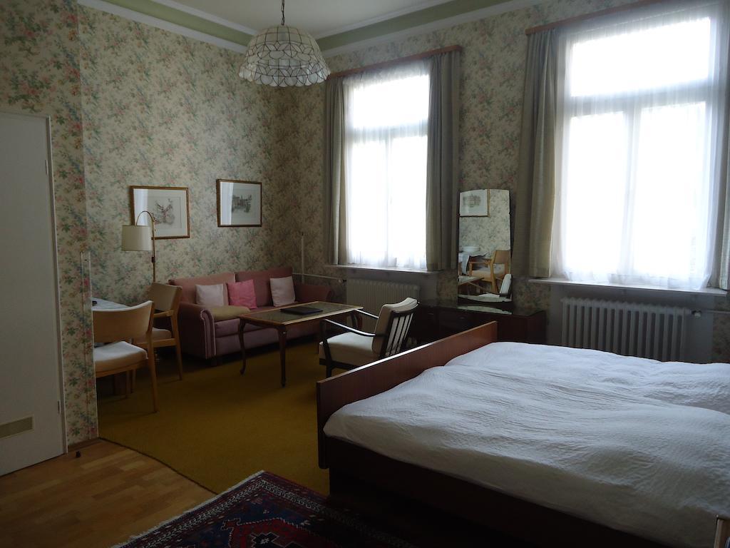 Hotel Tanneck Baden-Baden Buitenkant foto