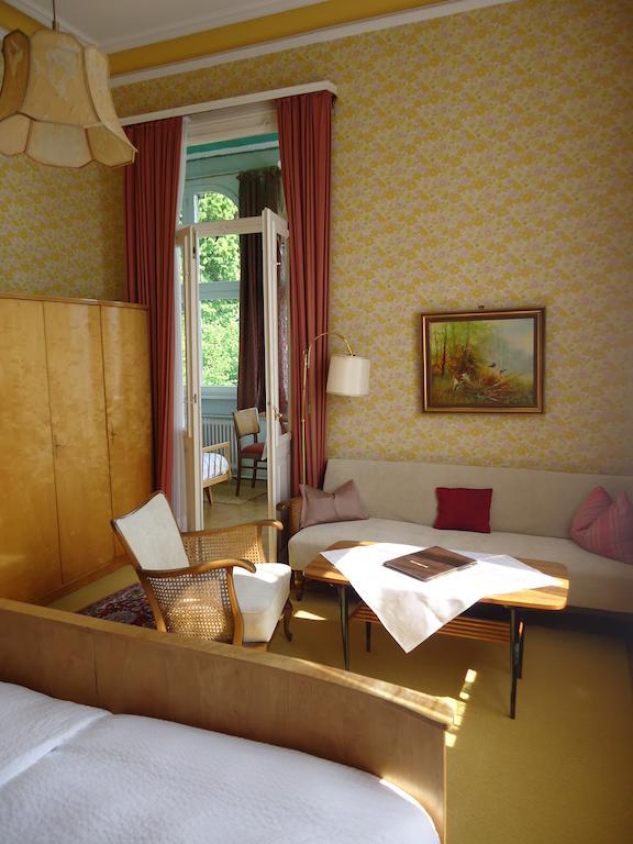 Hotel Tanneck Baden-Baden Buitenkant foto