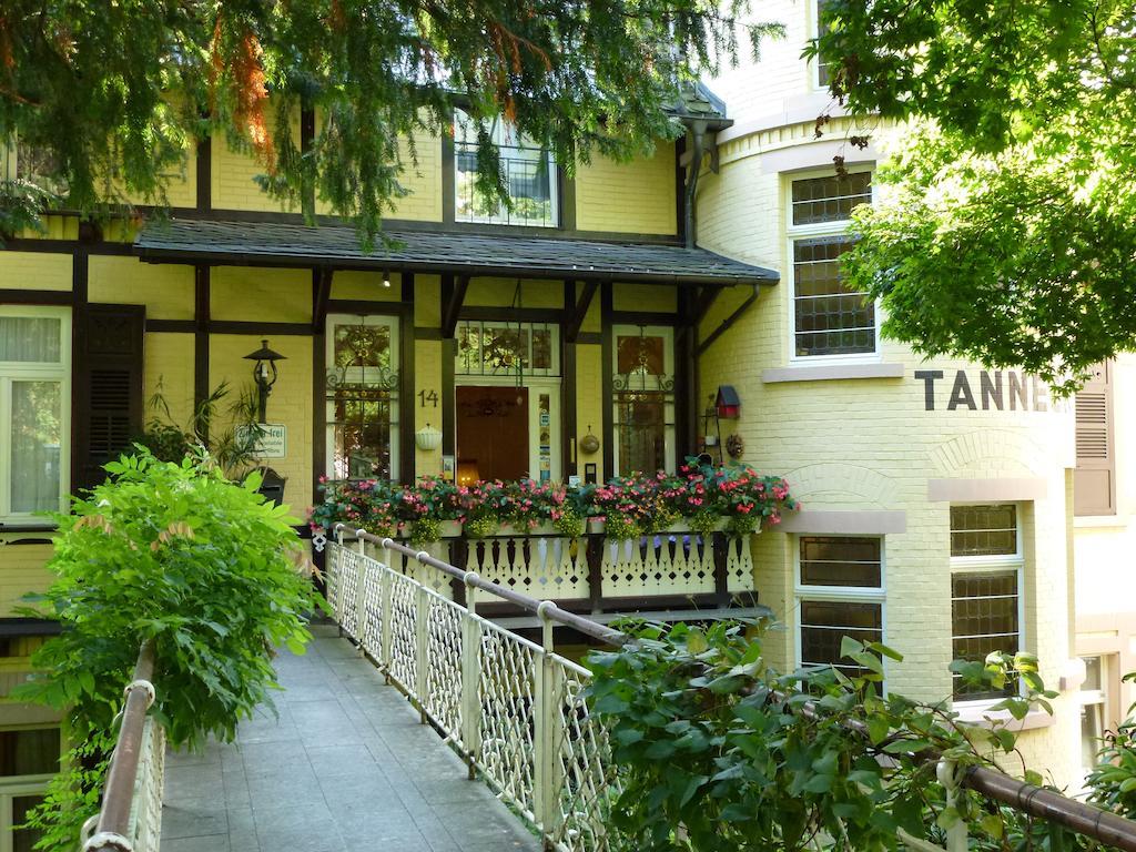 Hotel Tanneck Baden-Baden Buitenkant foto