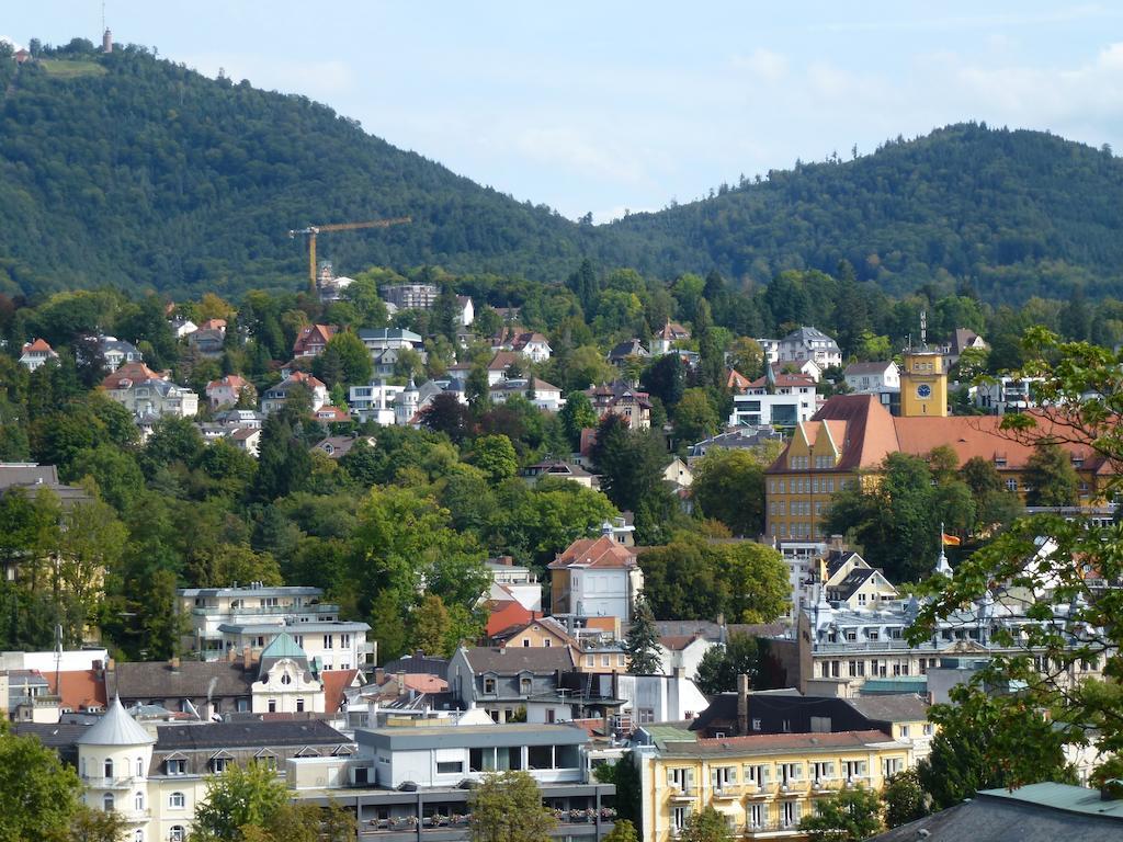 Hotel Tanneck Baden-Baden Buitenkant foto